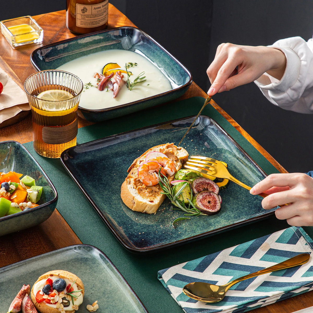 Vancasso Ceramic Square Kiln Glaze Dinnerware Set for Everyday Dining